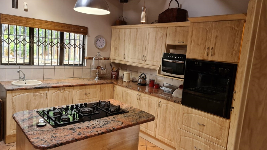 3 Bedroom Property for Sale in Safari Gardens North West